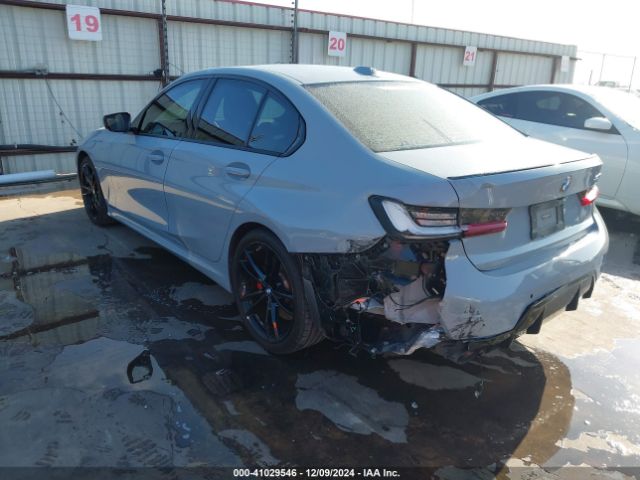 Photo 2 VIN: 3MW69FF09P8D27987 - BMW 330I 