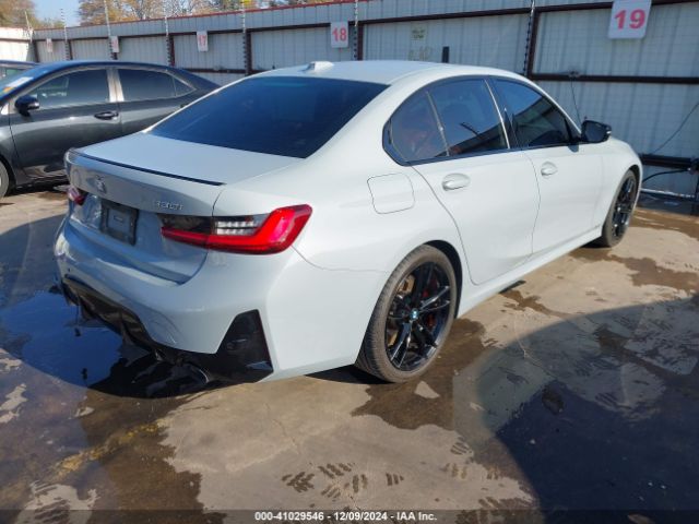 Photo 3 VIN: 3MW69FF09P8D27987 - BMW 330I 