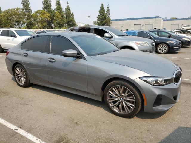 Photo 3 VIN: 3MW69FF09P8D30811 - BMW 330I 