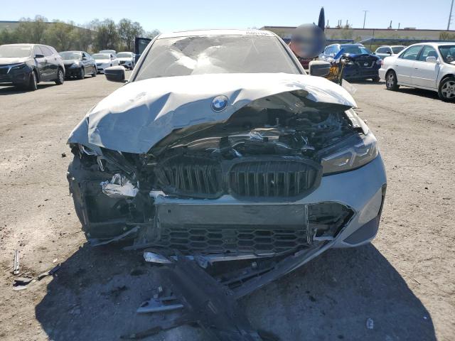 Photo 4 VIN: 3MW69FF09R8E03436 - BMW 330I 