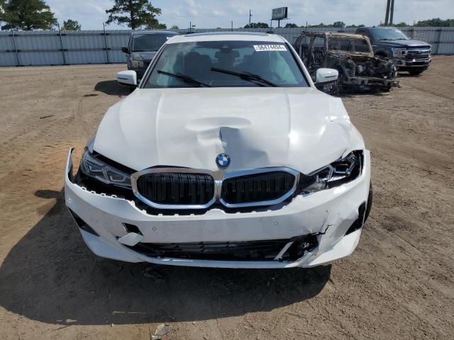 Photo 4 VIN: 3MW69FF09R8E12461 - BMW 330I 