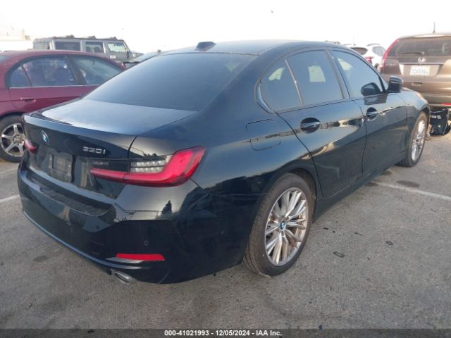 Photo 3 VIN: 3MW69FF0XP8D78933 - BMW 330I 