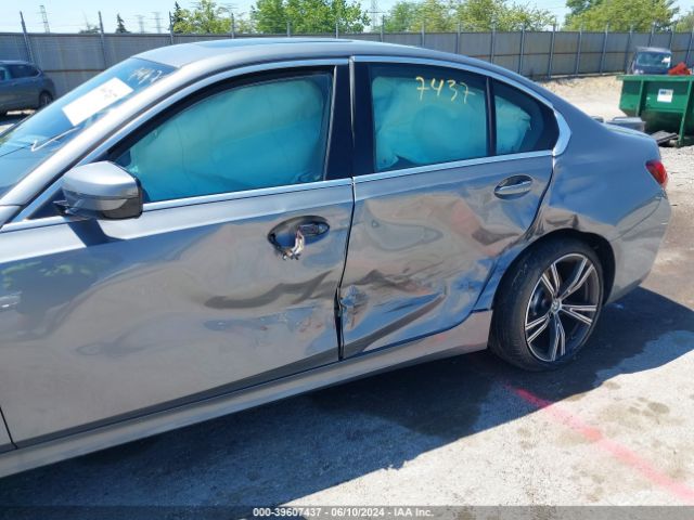 Photo 5 VIN: 3MW89FF00R8E20179 - BMW 330I 