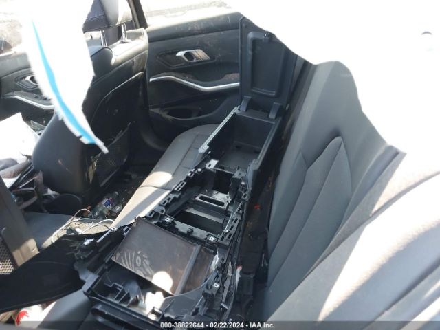 Photo 7 VIN: 3MW89FF01P8D30942 - BMW 330I 