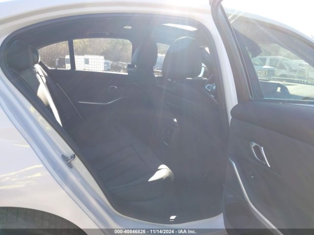 Photo 7 VIN: 3MW89FF01R8E78592 - BMW 330I 