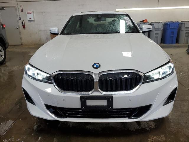 Photo 4 VIN: 3MW89FF02R8E84028 - BMW 330XI 