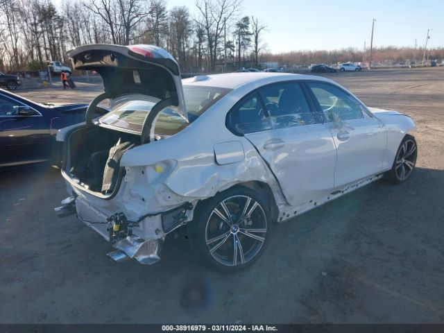 Photo 3 VIN: 3MW89FF05P8D07177 - BMW 330I 