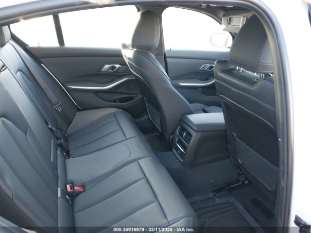 Photo 7 VIN: 3MW89FF05P8D07177 - BMW 330I 