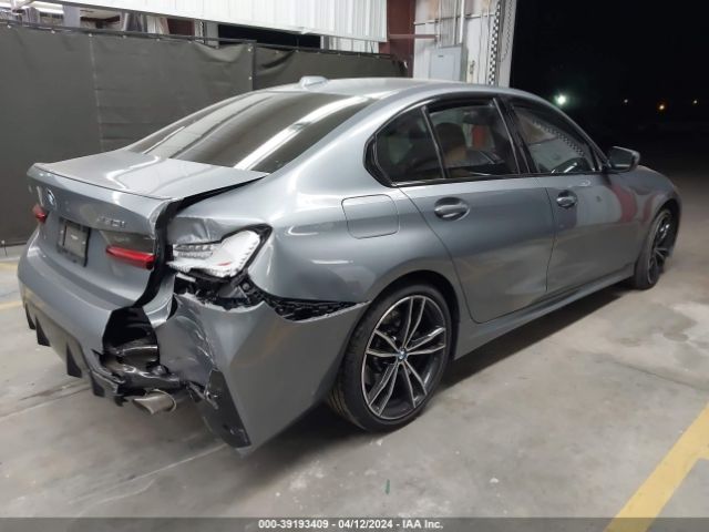 Photo 3 VIN: 3MW89FF08P8D21252 - BMW 330I 