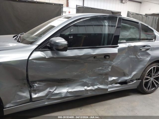 Photo 5 VIN: 3MW89FF08P8D21252 - BMW 330I 