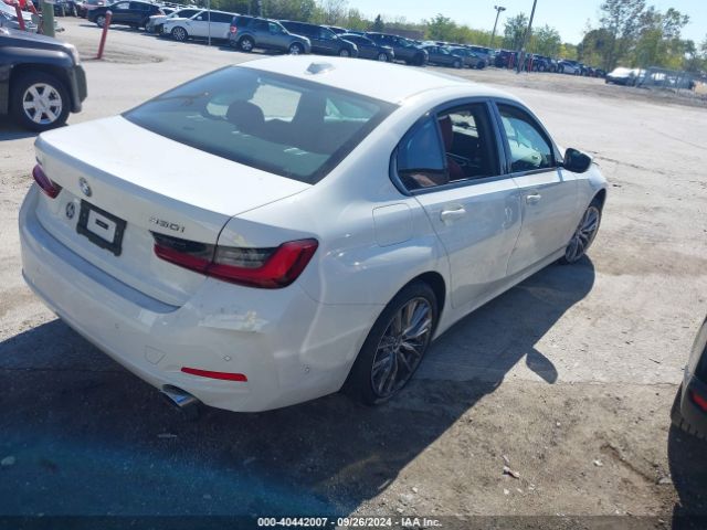 Photo 3 VIN: 3MW89FF0XP8D42703 - BMW 330I 