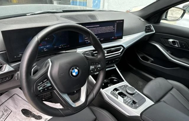 Photo 8 VIN: 3MW89FF0XR8D92987 - BMW 330XI 