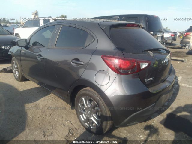 Photo 2 VIN: 3MYDLBJV4LY703739 - TOYOTA YARIS HATCHBACK 