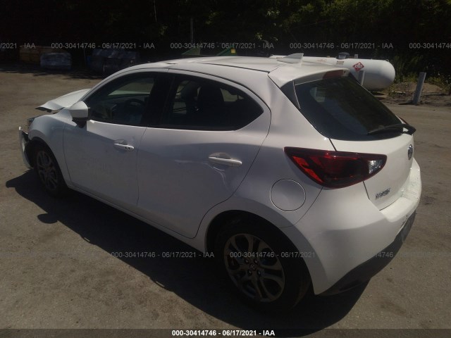 Photo 2 VIN: 3MYDLBJV5LY704821 - TOYOTA YARIS HATCHBACK 