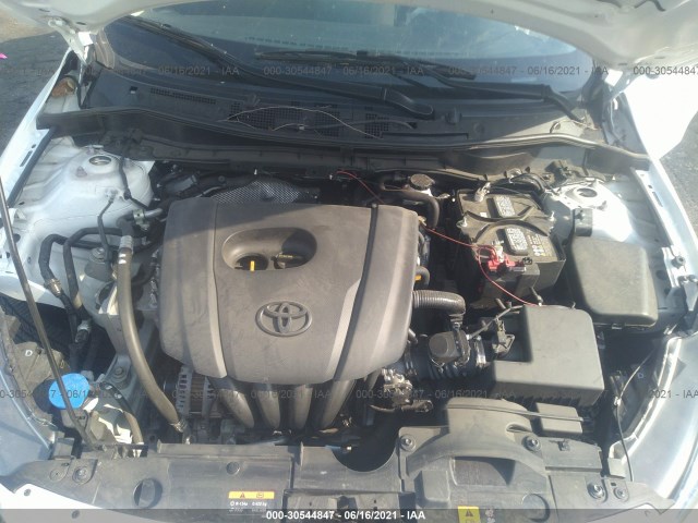 Photo 9 VIN: 3MYDLBJV7LY704755 - TOYOTA YARIS HATCHBACK 