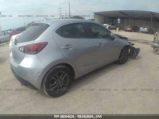 Photo 3 VIN: 3MYDLBJV8LY702495 - TOYOTA YARIS HATCHBACK 