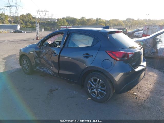 Photo 2 VIN: 3MYDLBJVXLY707469 - TOYOTA YARIS HATCHBACK 