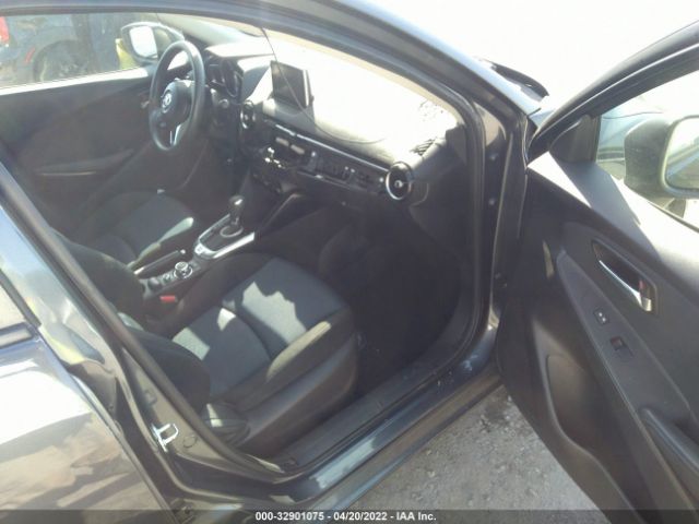 Photo 4 VIN: 3MYDLBYV0HY147670 - TOYOTA YARIS IA 