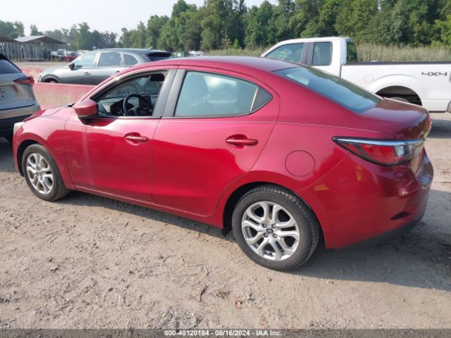 Photo 2 VIN: 3MYDLBYV0HY157132 - TOYOTA YARIS IA 