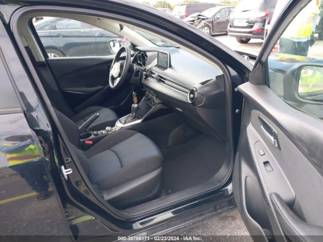 Photo 4 VIN: 3MYDLBYV0JY305804 - TOYOTA YARIS IA 