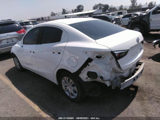 Photo 2 VIN: 3MYDLBYV0JY311831 - TOYOTA YARIS IA 