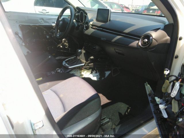 Photo 4 VIN: 3MYDLBYV0JY311831 - TOYOTA YARIS IA 