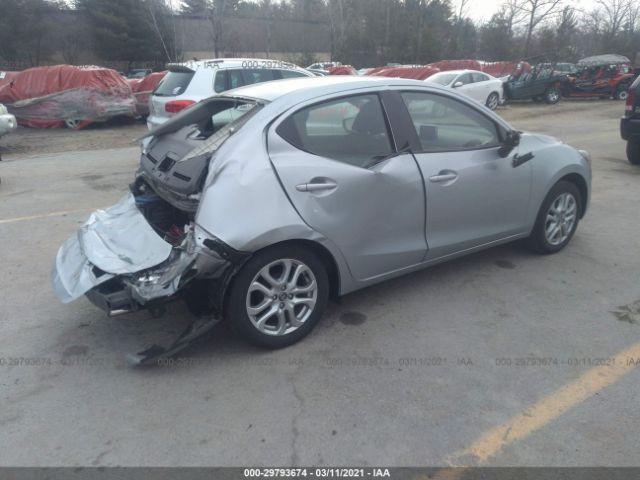 Photo 3 VIN: 3MYDLBYV0JY316026 - TOYOTA YARIS IA 