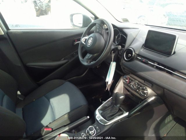 Photo 4 VIN: 3MYDLBYV0JY325518 - TOYOTA YARIS IA 