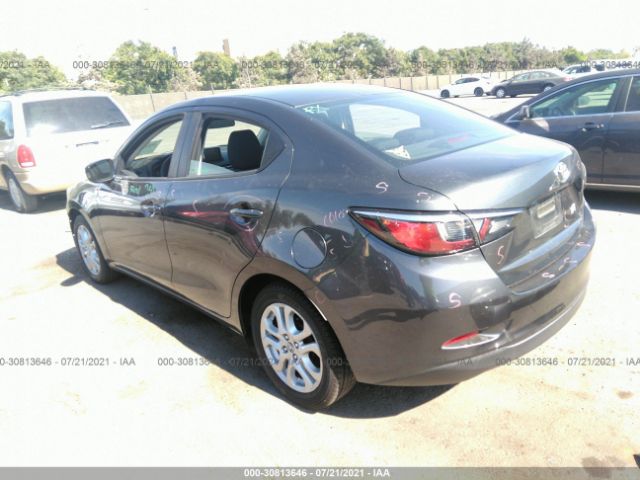 Photo 2 VIN: 3MYDLBYV1JY312762 - TOYOTA YARIS IA 