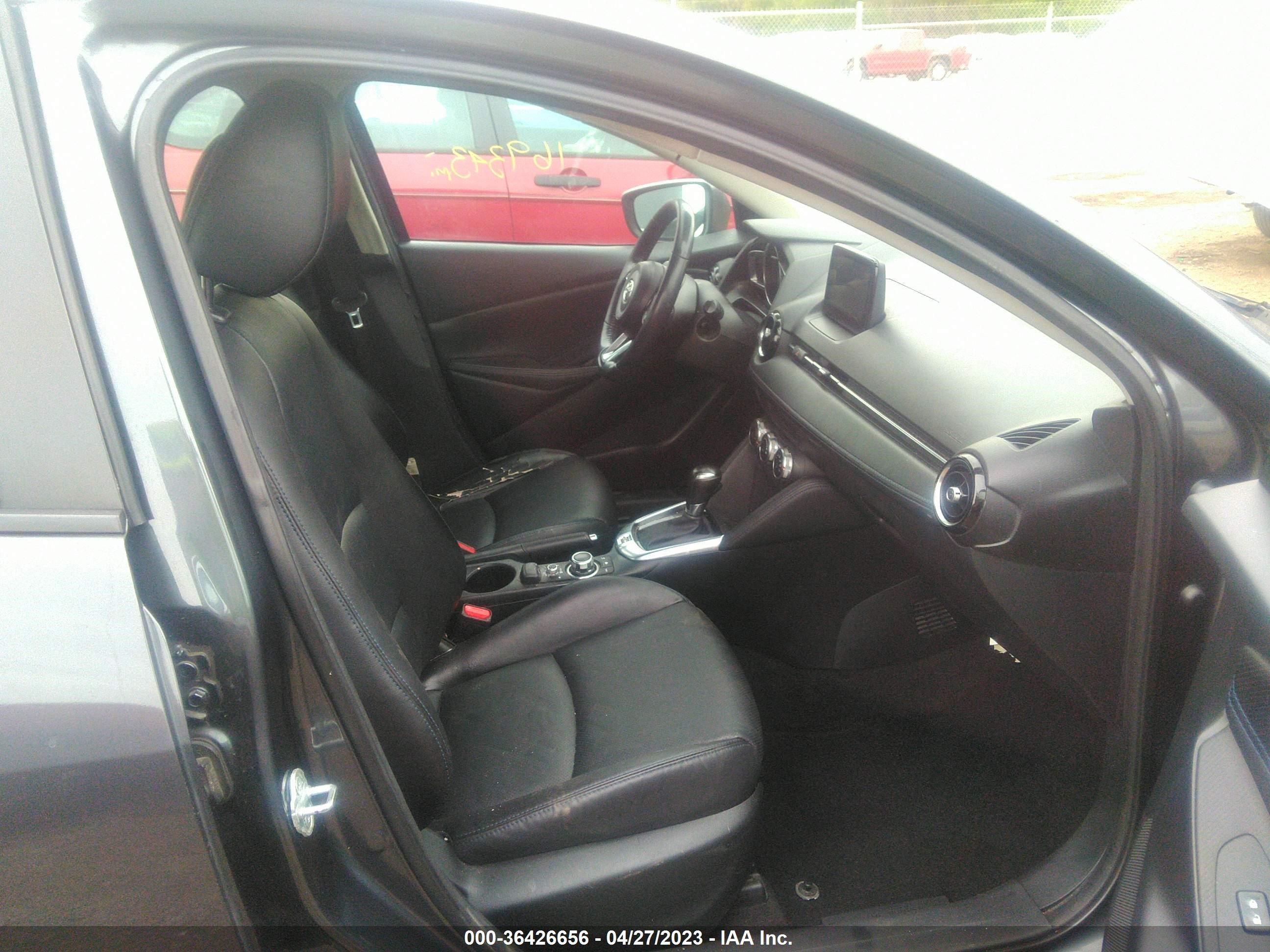 Photo 4 VIN: 3MYDLBYV1KY500862 - TOYOTA YARIS 