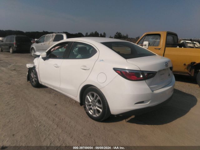 Photo 2 VIN: 3MYDLBYV2HY157004 - TOYOTA YARIS IA 