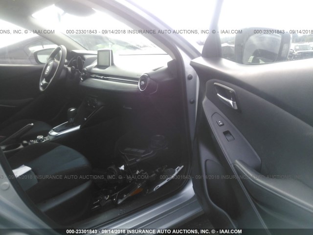 Photo 4 VIN: 3MYDLBYV2JY303004 - TOYOTA YARIS IA 