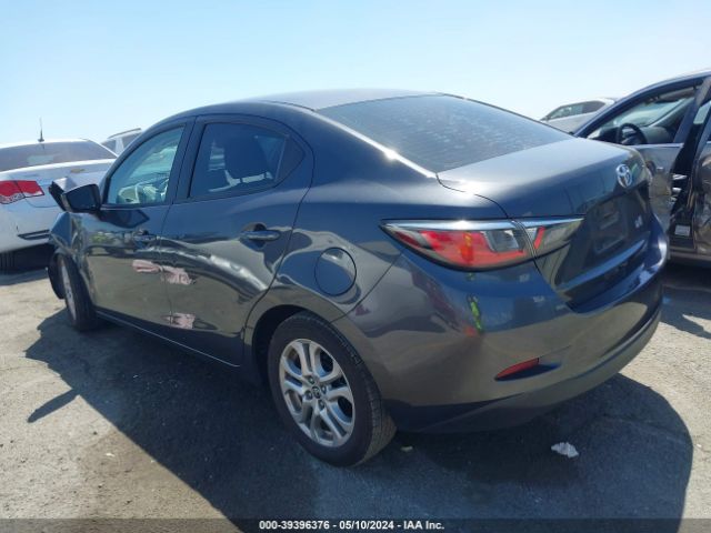 Photo 2 VIN: 3MYDLBYV2JY316397 - TOYOTA YARIS IA 