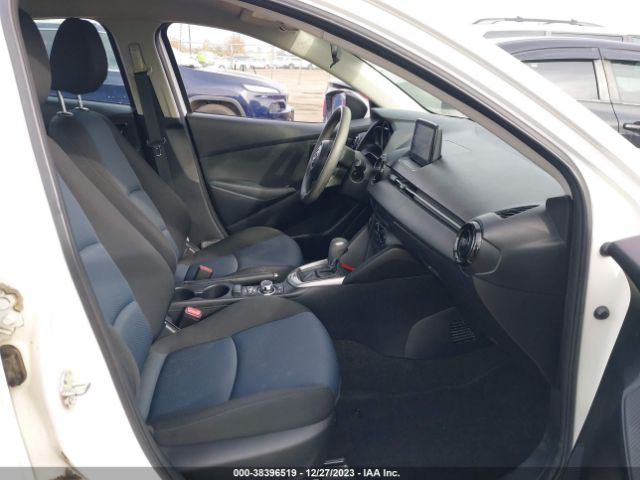 Photo 4 VIN: 3MYDLBYV2KY520196 - TOYOTA YARIS 