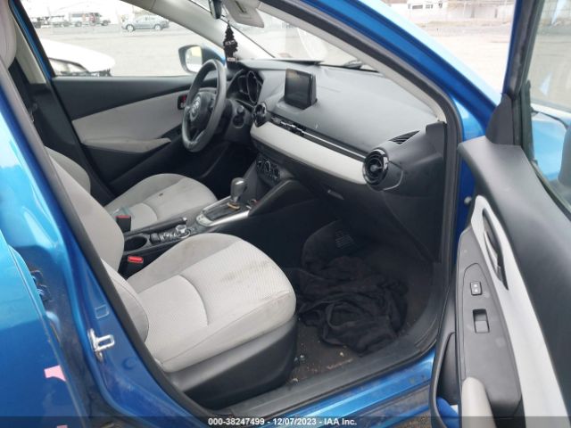 Photo 4 VIN: 3MYDLBYV2KY528749 - TOYOTA YARIS 