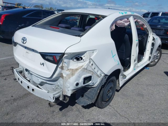 Photo 3 VIN: 3MYDLBYV3HY151180 - TOYOTA YARIS IA 