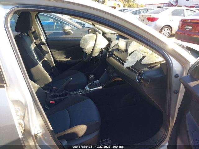 Photo 4 VIN: 3MYDLBYV3JY301777 - TOYOTA YARIS IA 