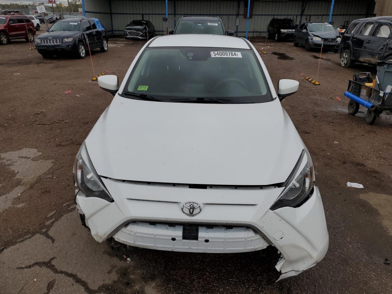 Photo 4 VIN: 3MYDLBYV3KY505612 - TOYOTA YARIS 