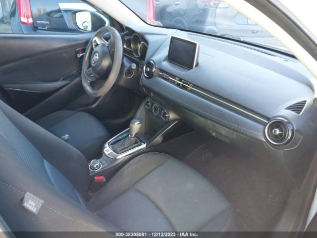 Photo 4 VIN: 3MYDLBYV4JY319611 - TOYOTA YARIS IA 