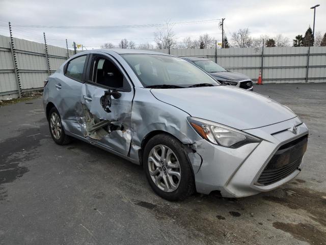 Photo 3 VIN: 3MYDLBYV4JY321620 - TOYOTA YARIS 