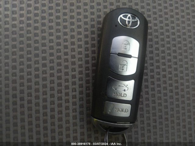 Photo 8 VIN: 3MYDLBYV4LY714942 - TOYOTA YARIS 