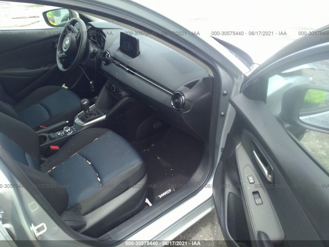 Photo 4 VIN: 3MYDLBYV4LY717212 - TOYOTA YARIS SEDAN 