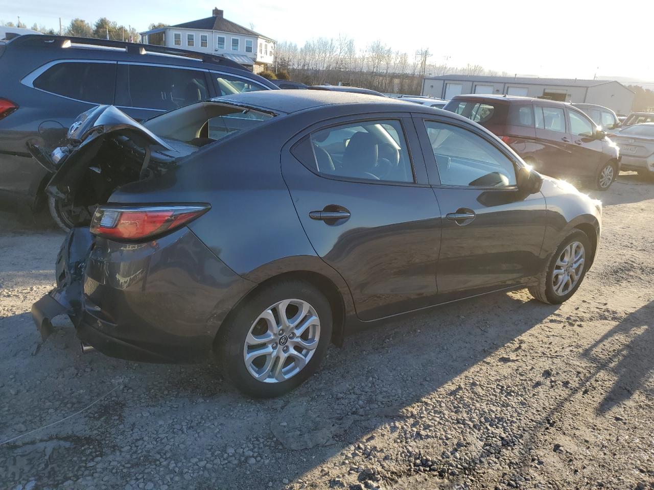 Photo 2 VIN: 3MYDLBYV5HY170765 - TOYOTA YARIS 