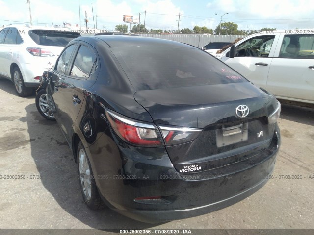 Photo 2 VIN: 3MYDLBYV5HY176453 - TOYOTA YARIS IA 