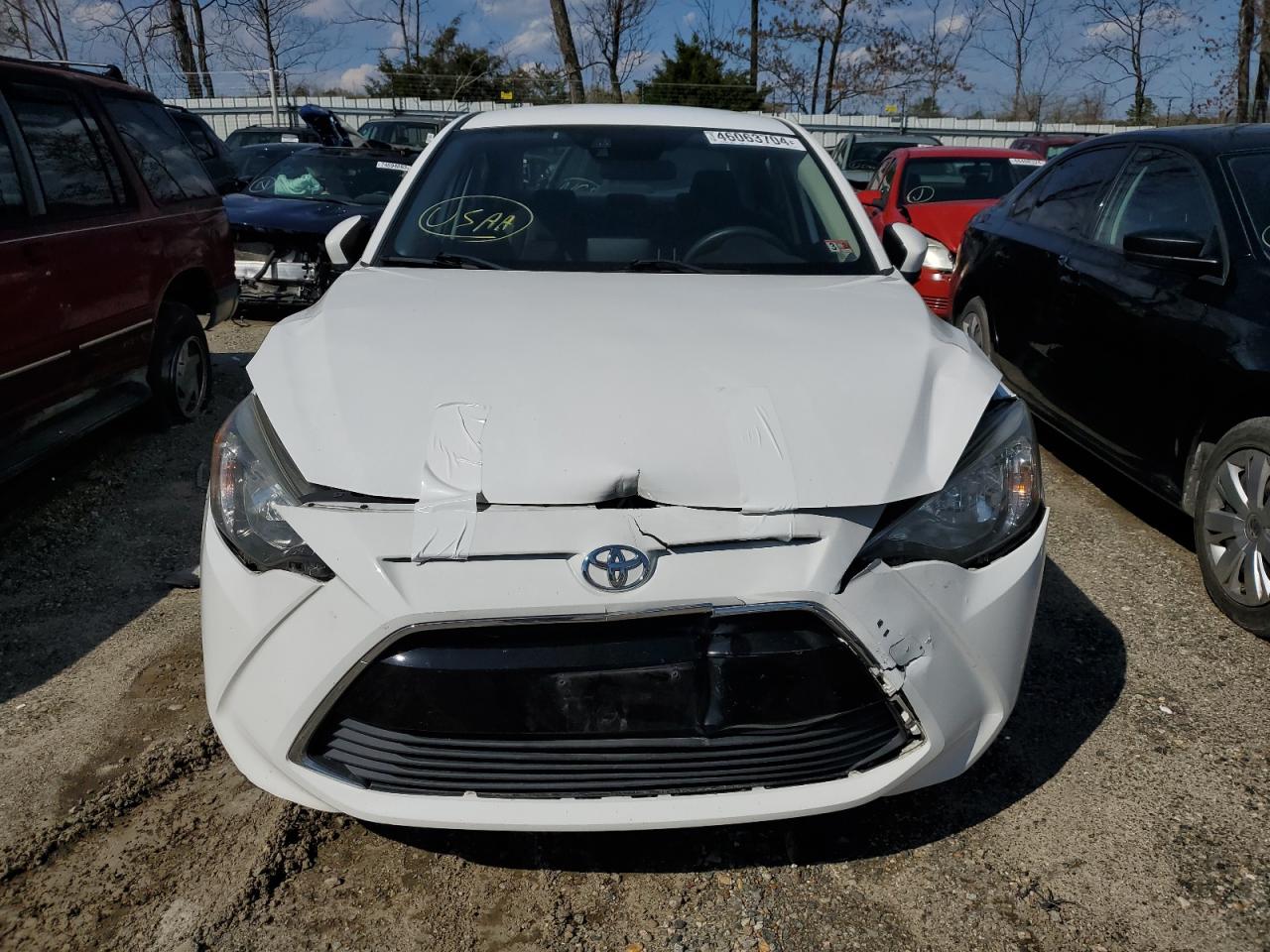 Photo 4 VIN: 3MYDLBYV5JY324560 - TOYOTA YARIS 