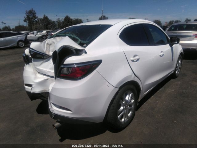 Photo 3 VIN: 3MYDLBYV5JY329371 - TOYOTA YARIS IA 