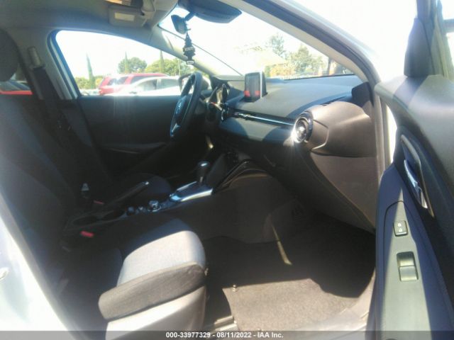 Photo 4 VIN: 3MYDLBYV5JY329371 - TOYOTA YARIS IA 