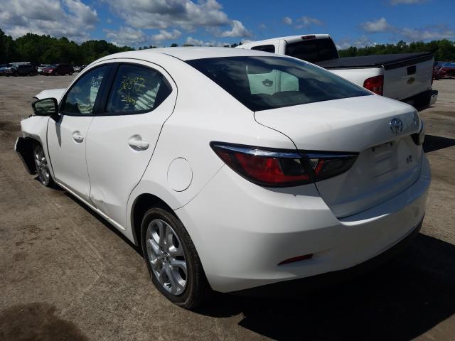 Photo 2 VIN: 3MYDLBYV5JY330178 - TOYOTA YARIS IA 