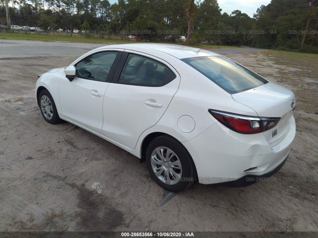 Photo 2 VIN: 3MYDLBYV5KY509581 - TOYOTA YARIS SEDAN 