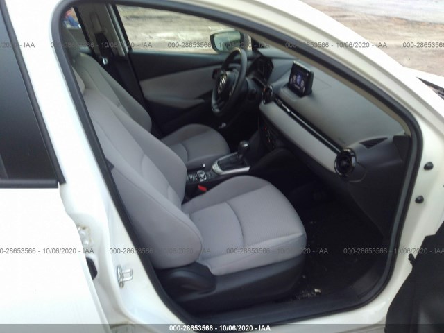 Photo 4 VIN: 3MYDLBYV5KY509581 - TOYOTA YARIS SEDAN 